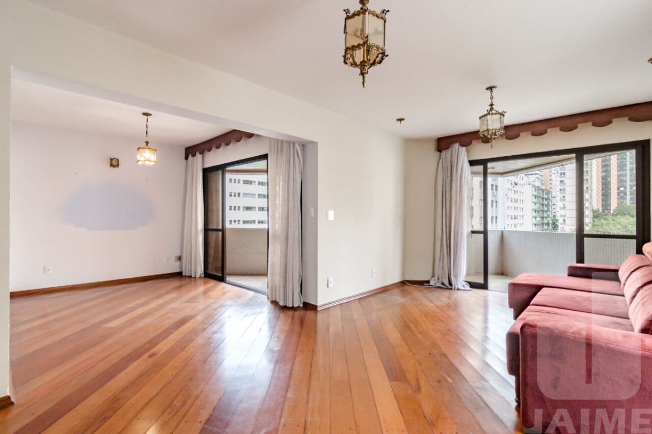 Apartamento de 4 dormitórios na R PARAGUASSU — Perdizes, São Paulo
