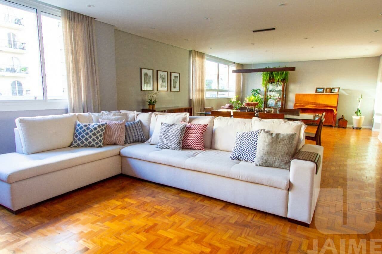Apartamento de 4 dormitórios na R DOUTOR VEIGA FILHO — Higienópolis, São Paulo
