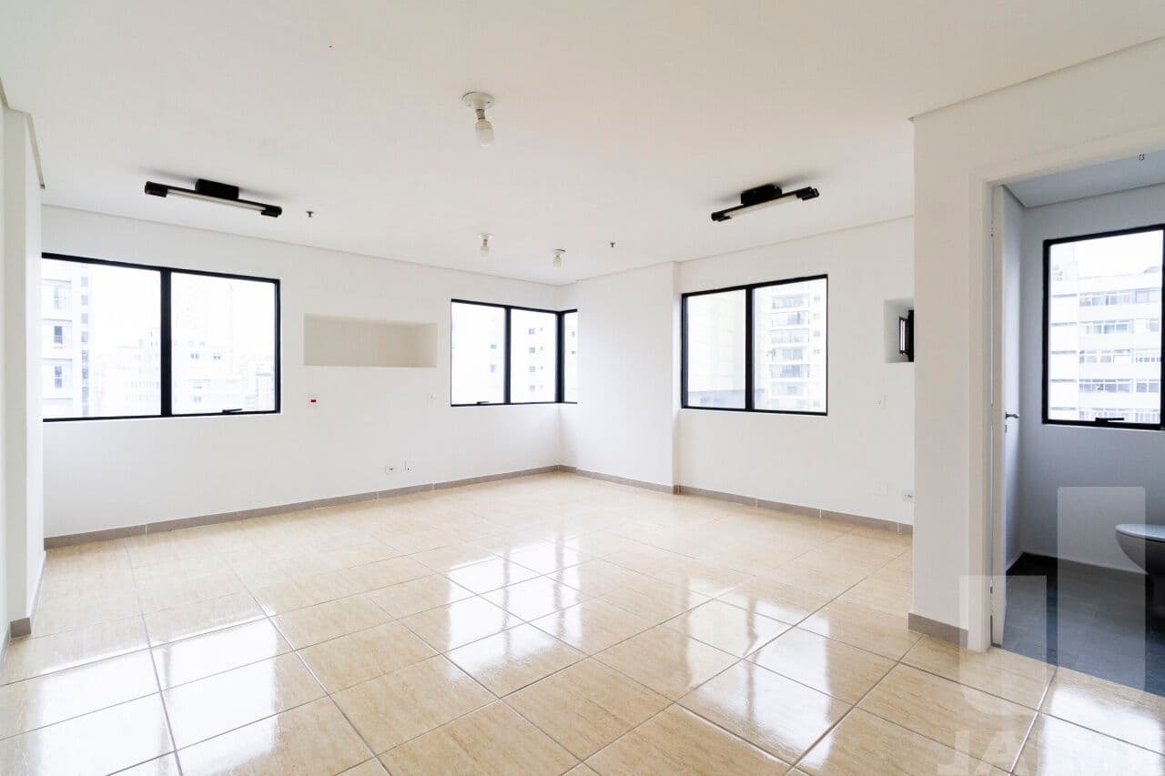 Comercial na R SÃO VICENTE DE PAULA — Santa Cecília, São Paulo