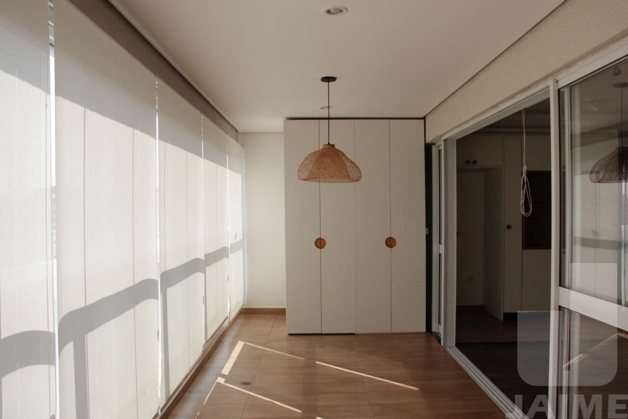 Apartamento de 1 dormitório na R FERNÃO DIAS — Pinheiros, São Paulo