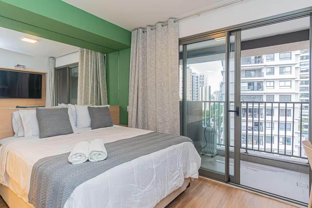Apartamento de 1 dormitório na Avenida Santo Amaro — Brooklin Paulista, São Paulo